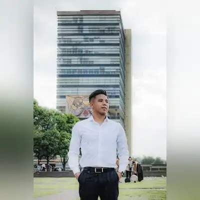 于蔓平